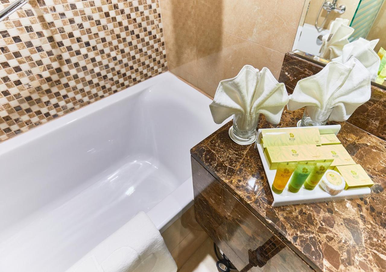 Rose Plaza Hotel Al Barsha Dubai Exteriör bild